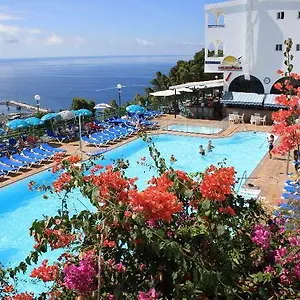 2* Hotel Colina Mar